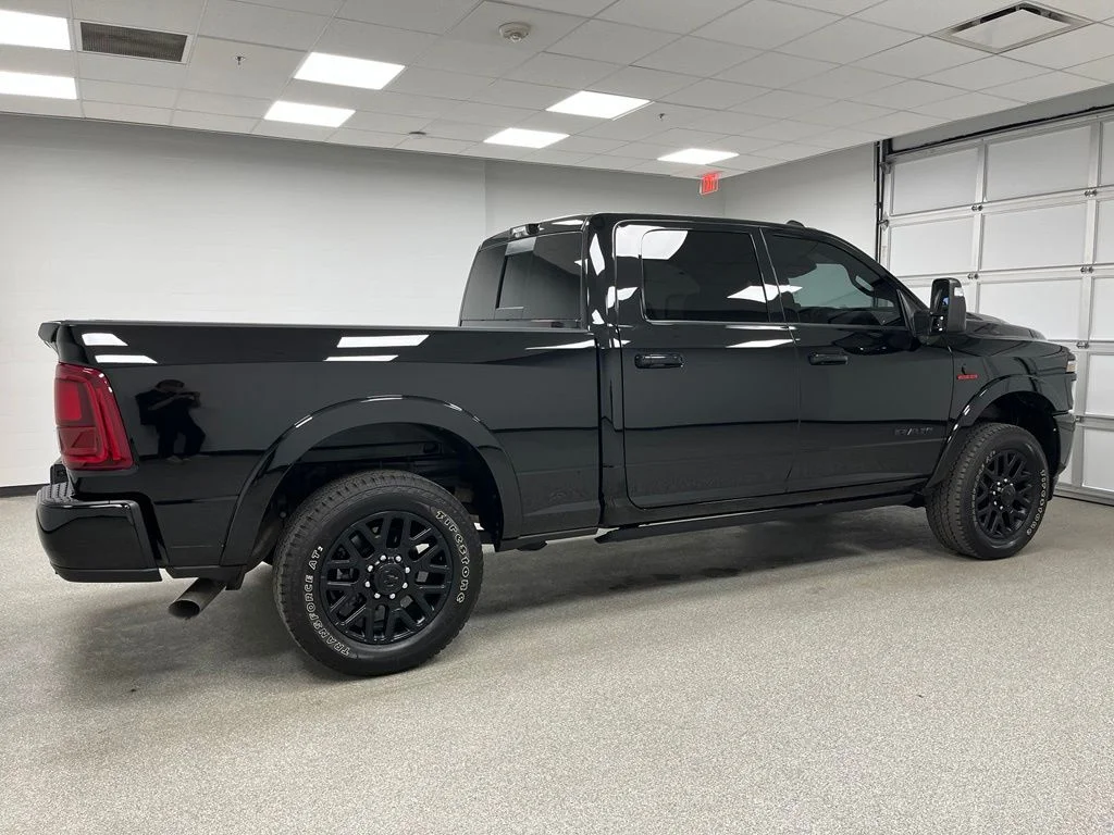 2025 RAM Ram 2500 Pickup Limited - Photo 11