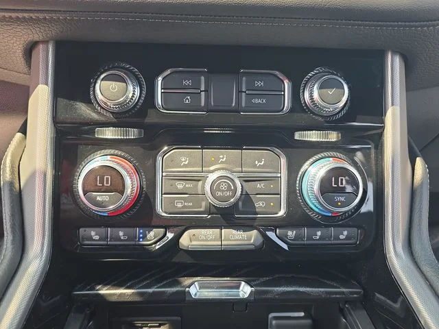 Used 2021 Black GMC Denali image 25