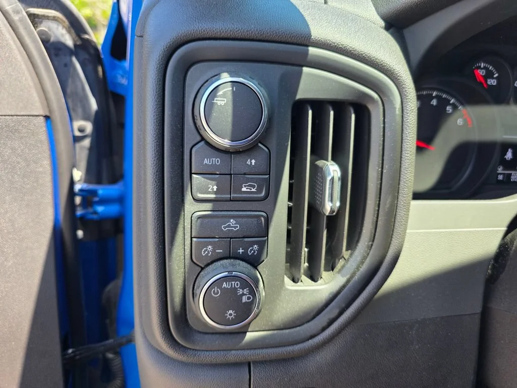 Used 2025 Riptide Blue Metallic Chevrolet Custom image 17
