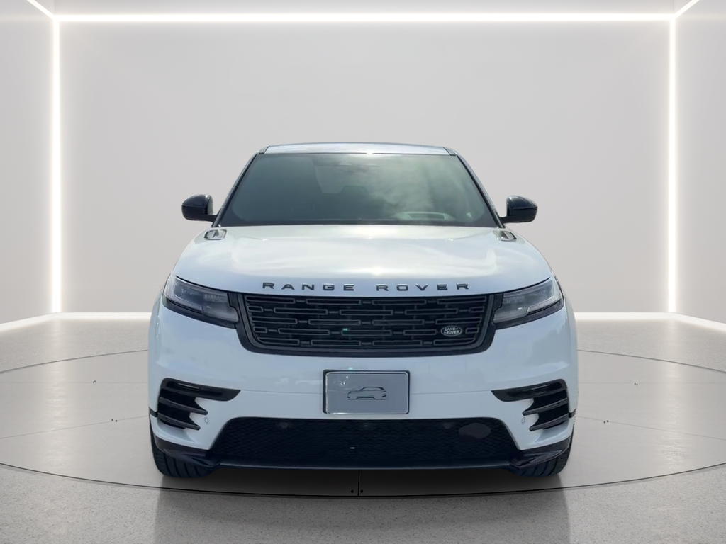 New 2026 Fuji White Land Rover  image 2