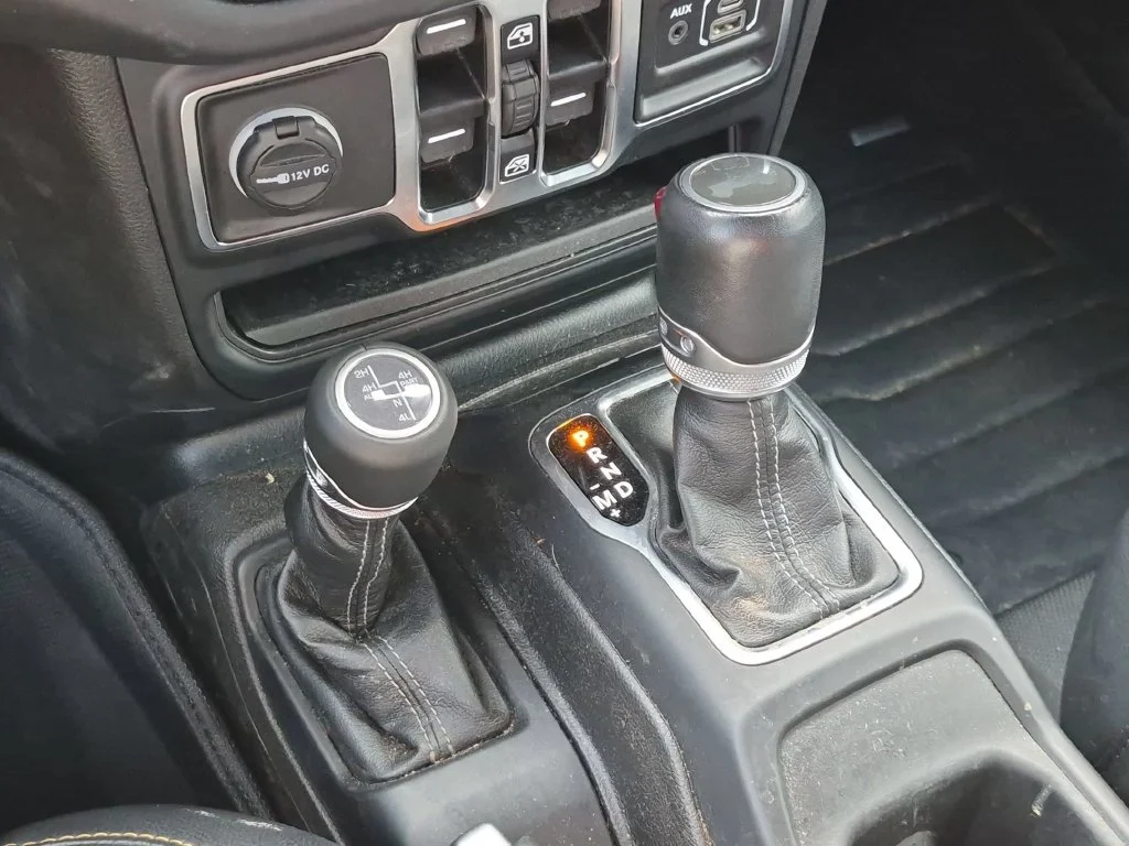 Used 2024 Gray Jeep Sahara 4xe image 16
