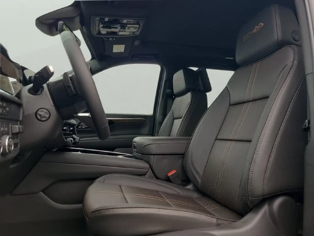 New 2026 Black Chevrolet High Country image 29