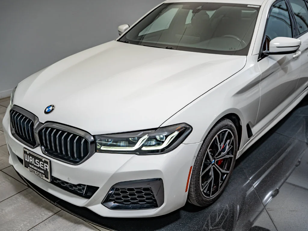 Used 2022 Alpine White BMW 540i image 12