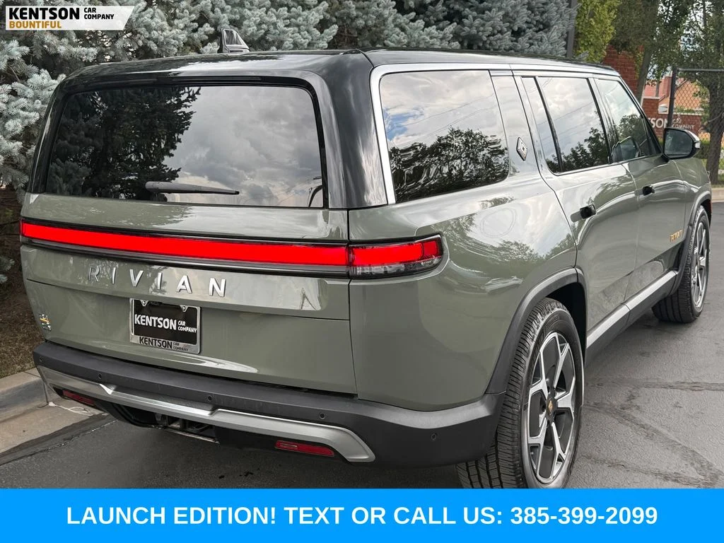 Used 2022 Green Rivian Launch Edition image 8