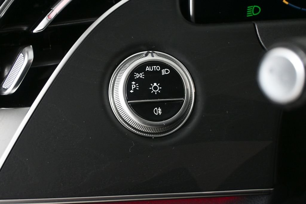 Certified Used 2025 White Mercedes-Benz E 350 image 9