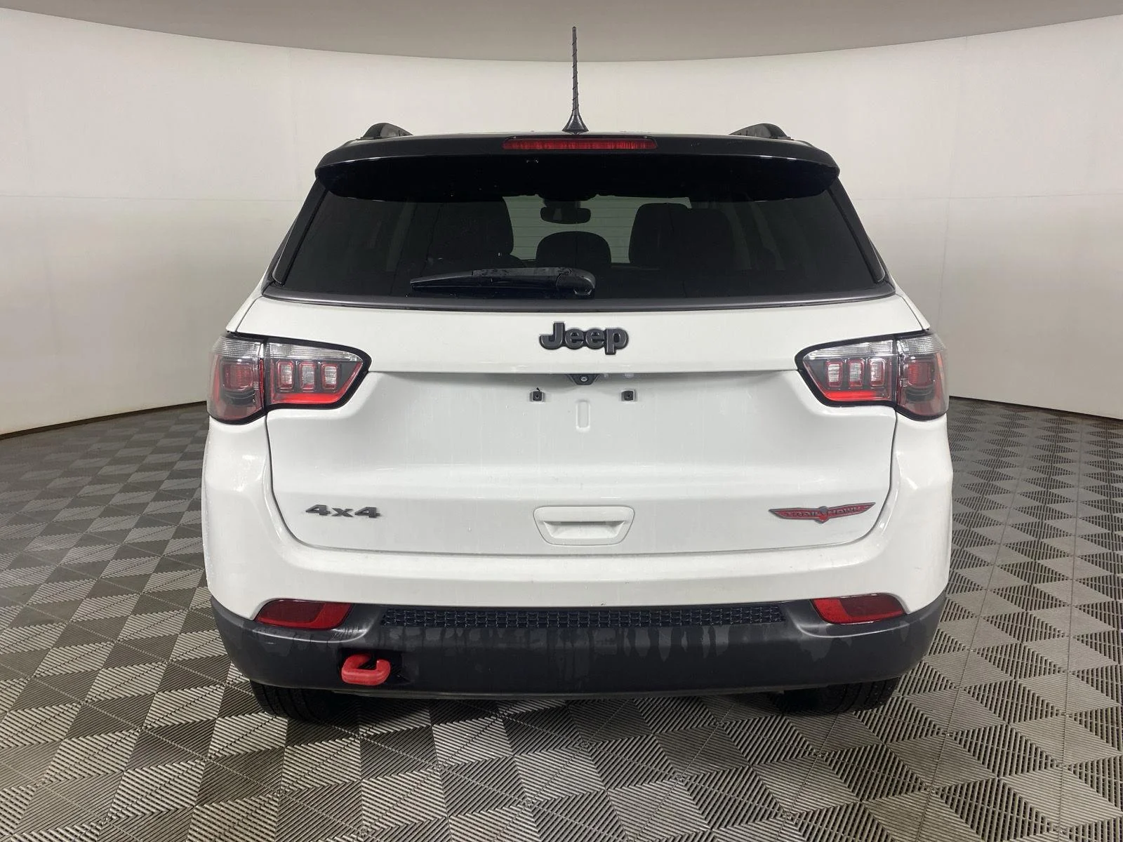 Used 2022 Bright White Clearcoat Jeep Trailhawk image 16
