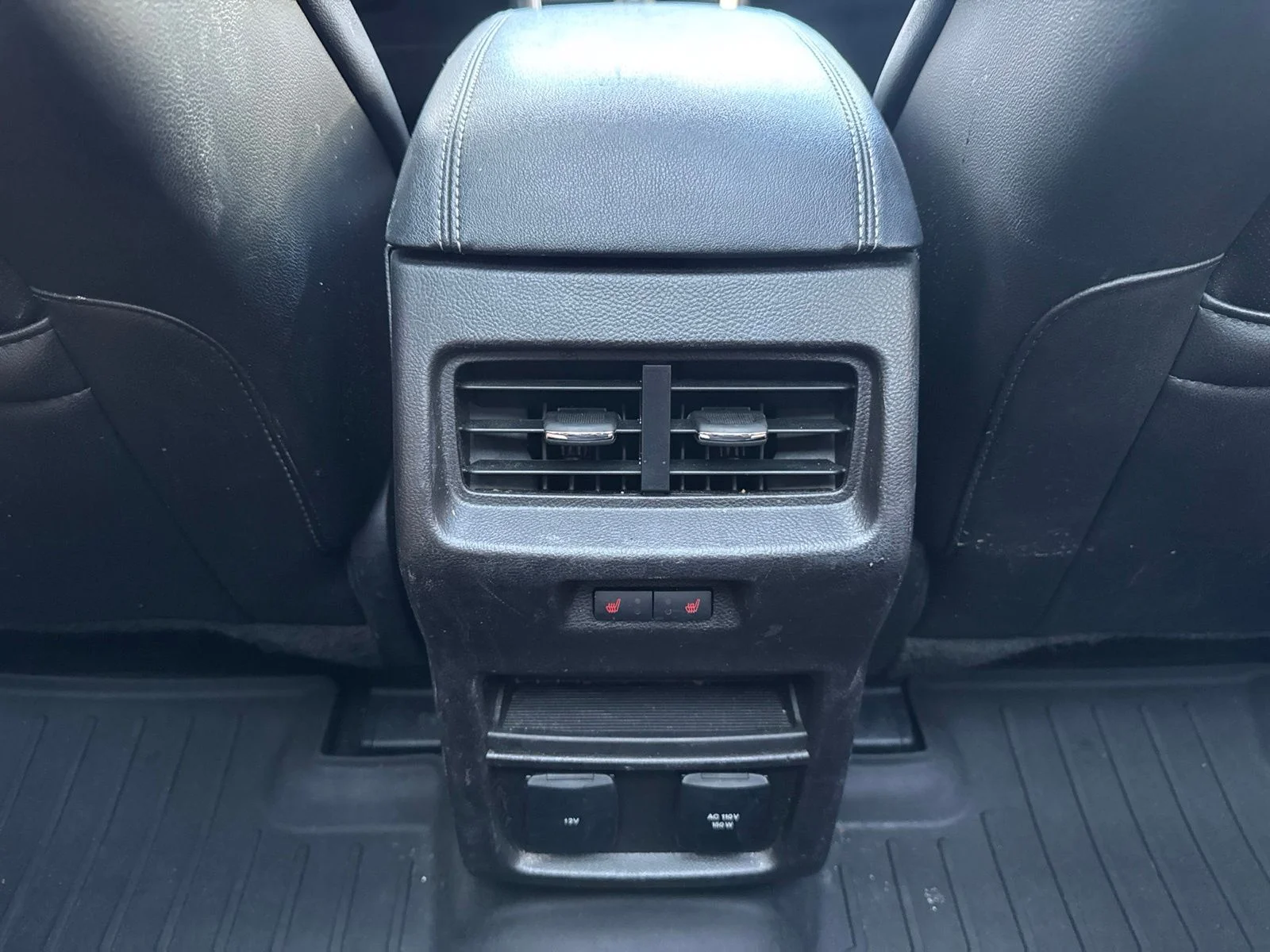Used 2016 Magnetic Metallic Ford Titanium image 30