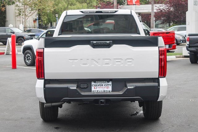 2026 Toyota Tundra SR5 - Photo 7