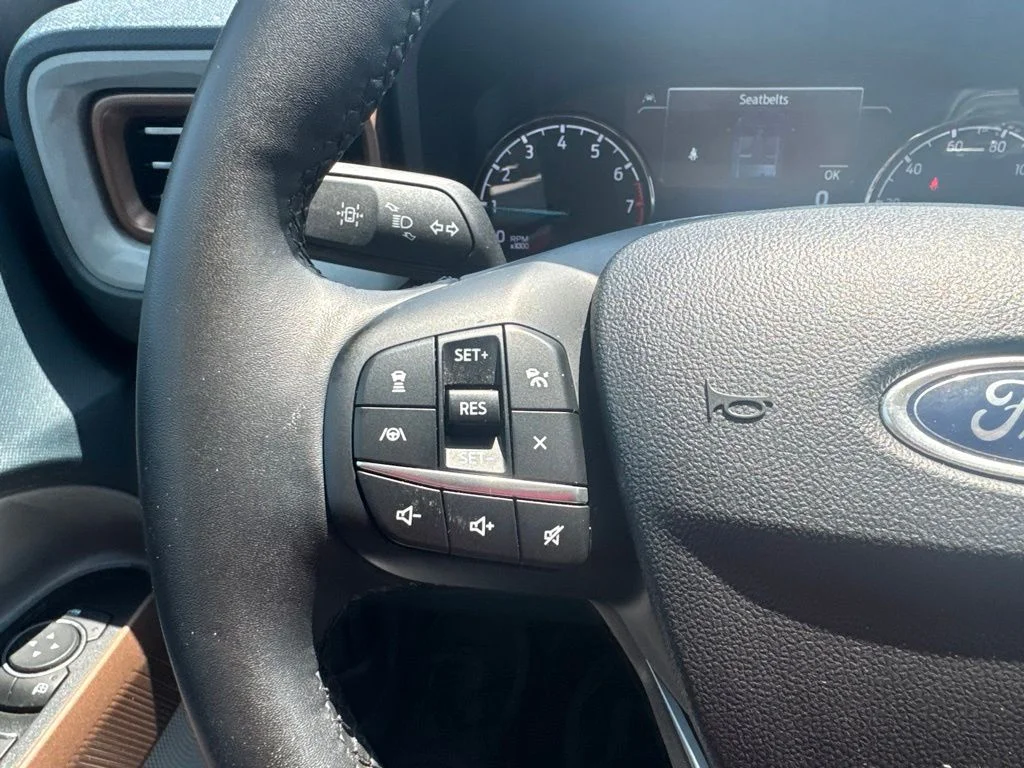 Used 2024 Silver Ford Lariat image 17