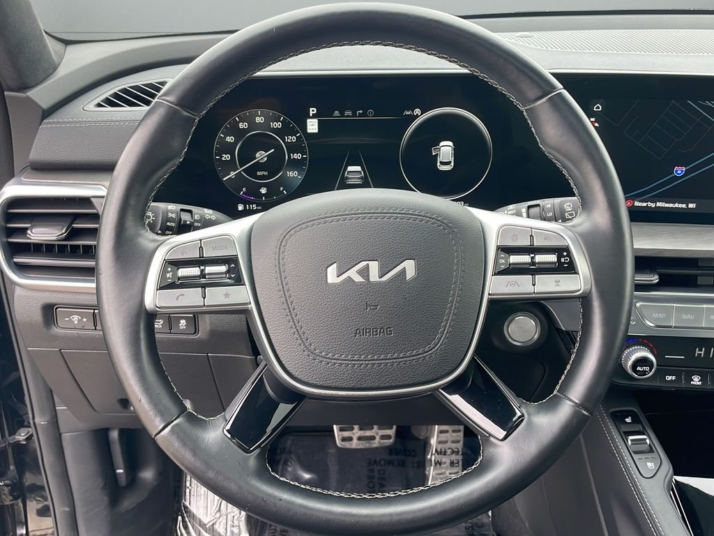 Used 2023 Black Kia SX-Prestige X-Pro image 37