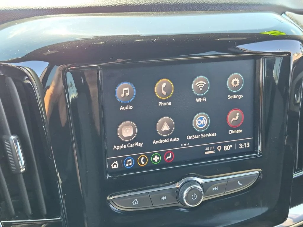 Used 2023 Green Chevrolet LT image 14
