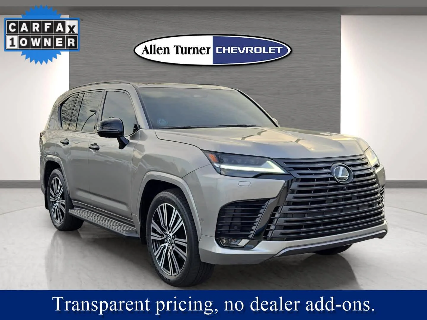 2025 Lexus LX 600 700h Luxury's photo