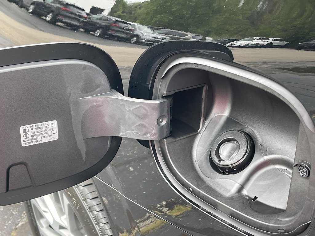 2026 GMC Yukon XL Denali - Photo 14