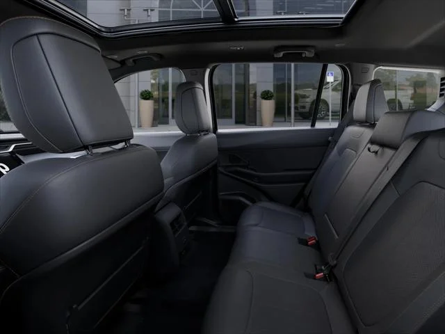 New 2026 Diamond Black Crystal Pearl-Coat Exterior Paint Jeep Limited image 75
