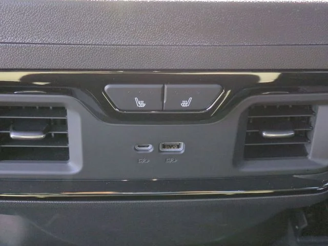 Used 2025 Gray Chevrolet ZR2 image 33