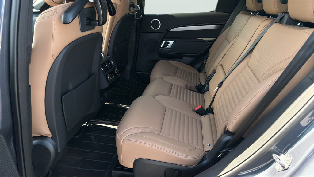 New 2026 Varesine Blue Land Rover Dynamic SE image 18