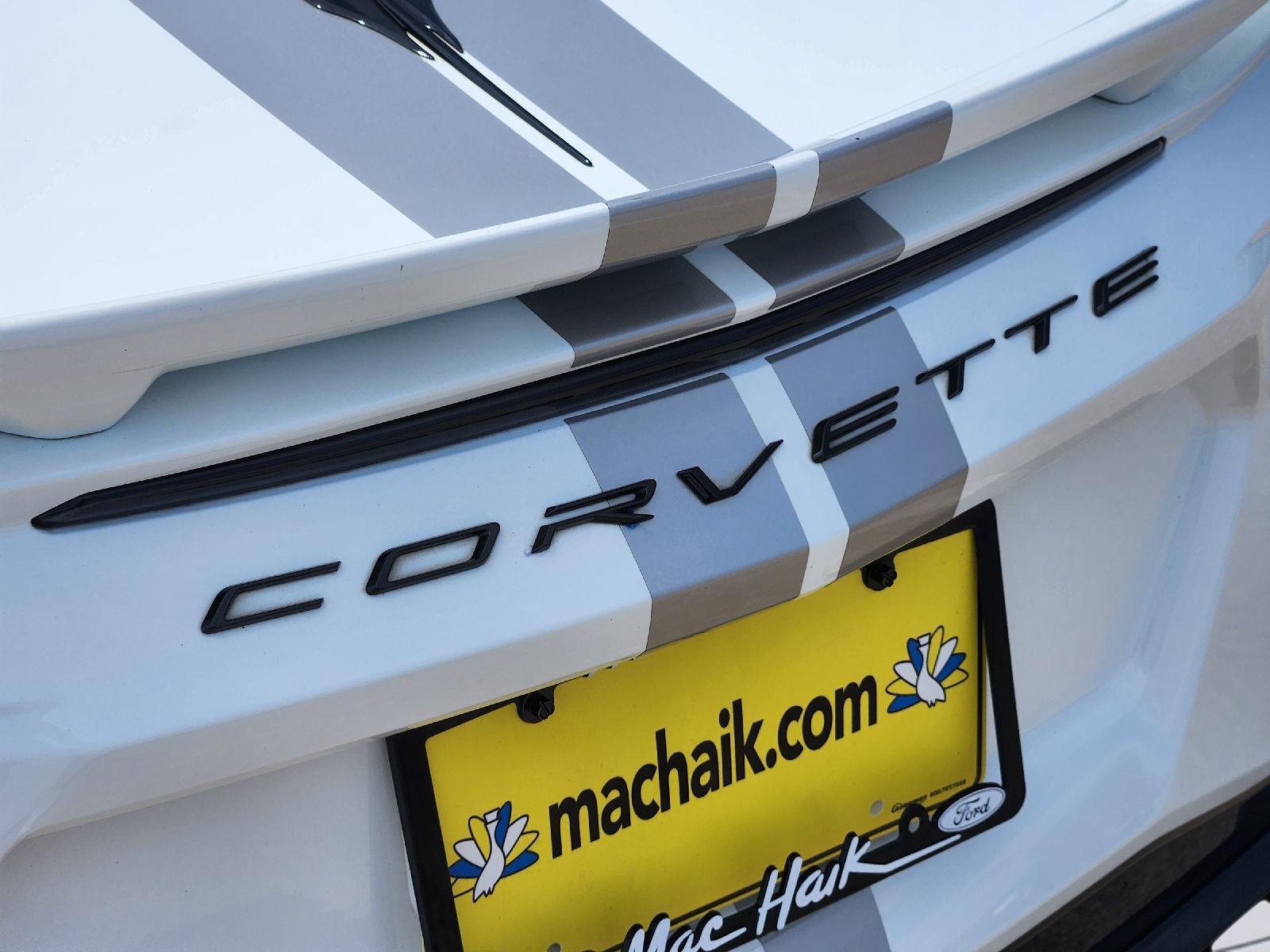Used 2021 Arctic White Chevrolet 2LT image 11