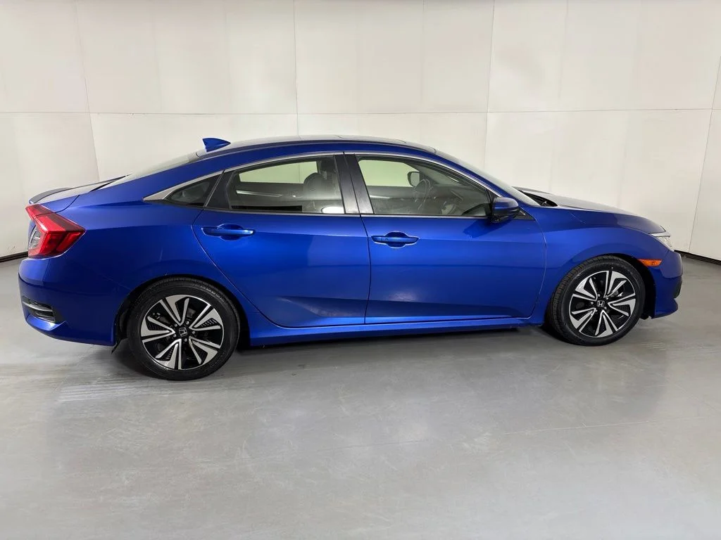 Used 2018  Honda EX-L image 9