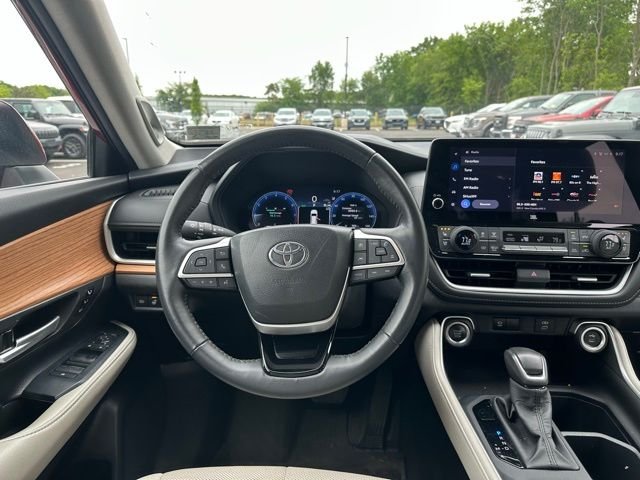 Used 2024 Red Toyota Limited image 20
