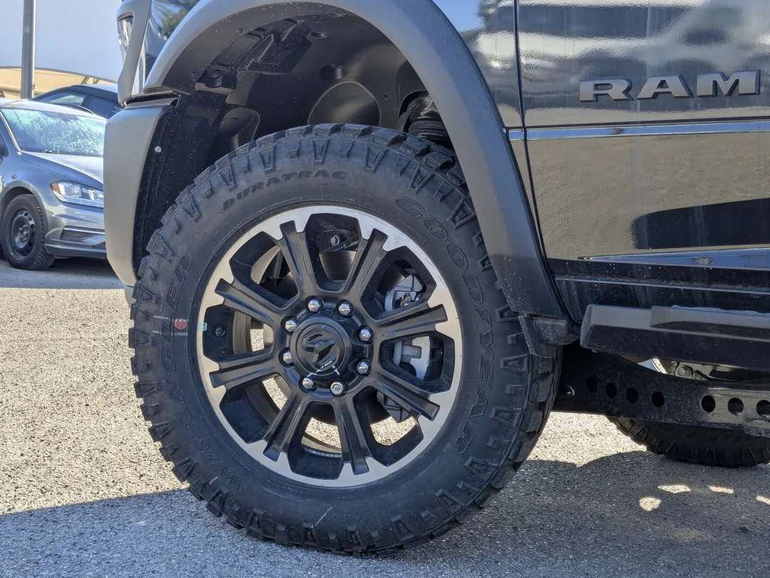 New 2026 Blue RAM Rebel - - 6.7L HO Diesel - Level 1 Pkg w/ Vent Seats - 5th Wheel/Gooseneck Prep & More! image 9