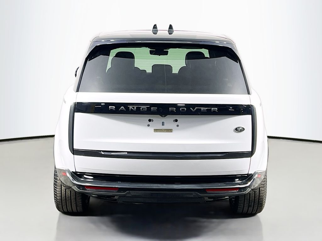 Used 2022 Fuji White Land Rover SE image 6