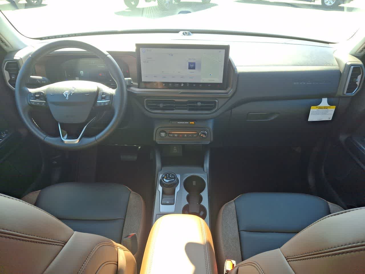 Used 2026 Oxford White Clearcoat Ford Outer Banks image 10