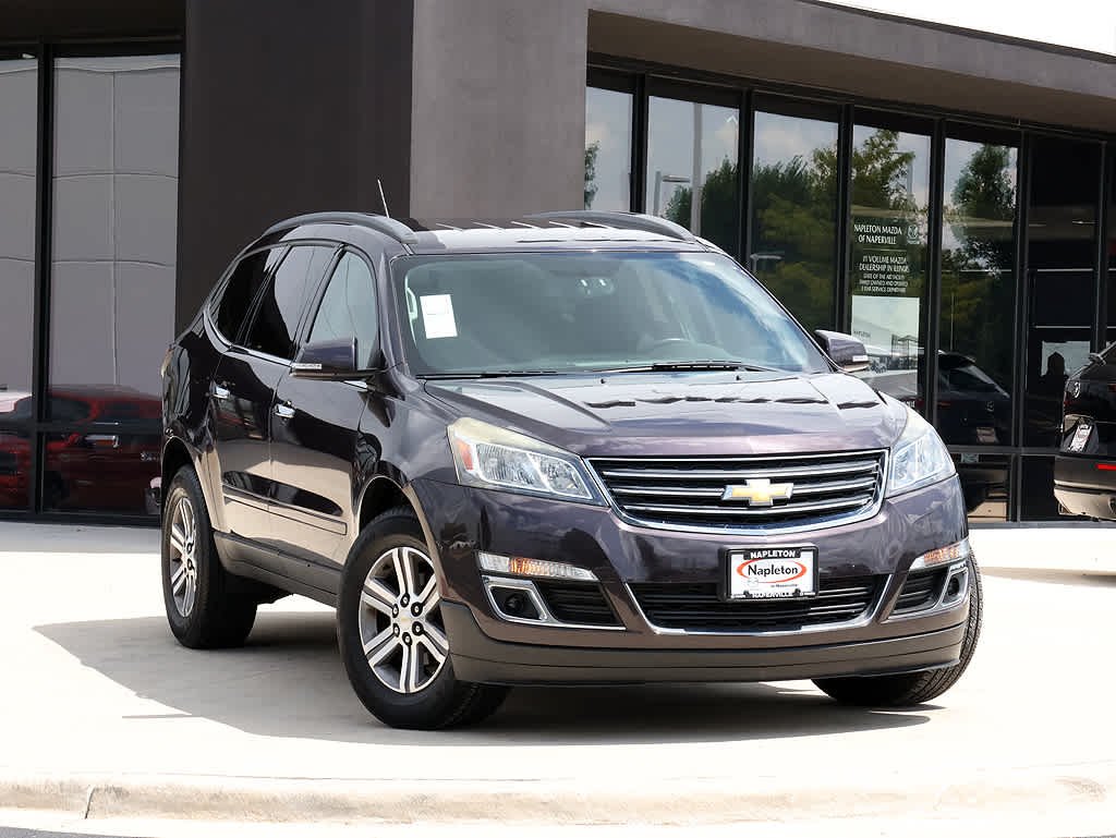 Used 2015 Chevrolet Traverse 1LT with VIN 1GNKRGKD2FJ380833 for sale in Naperville, IL