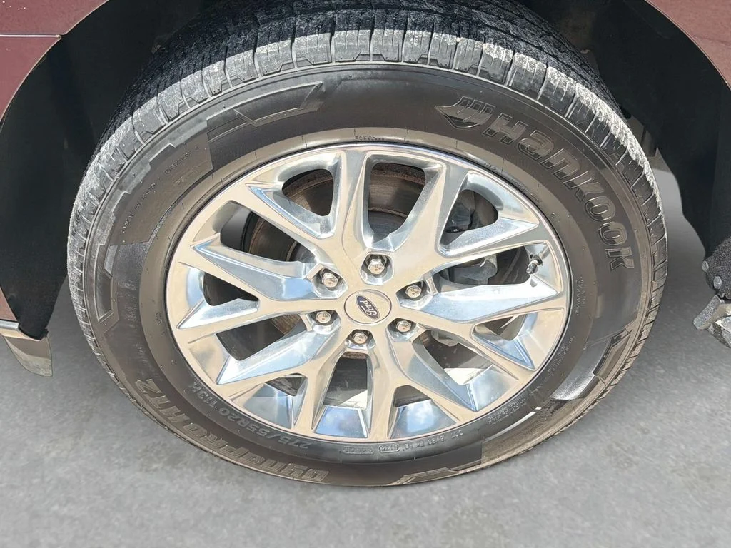 Used 2020 Red Ford XLT image 12