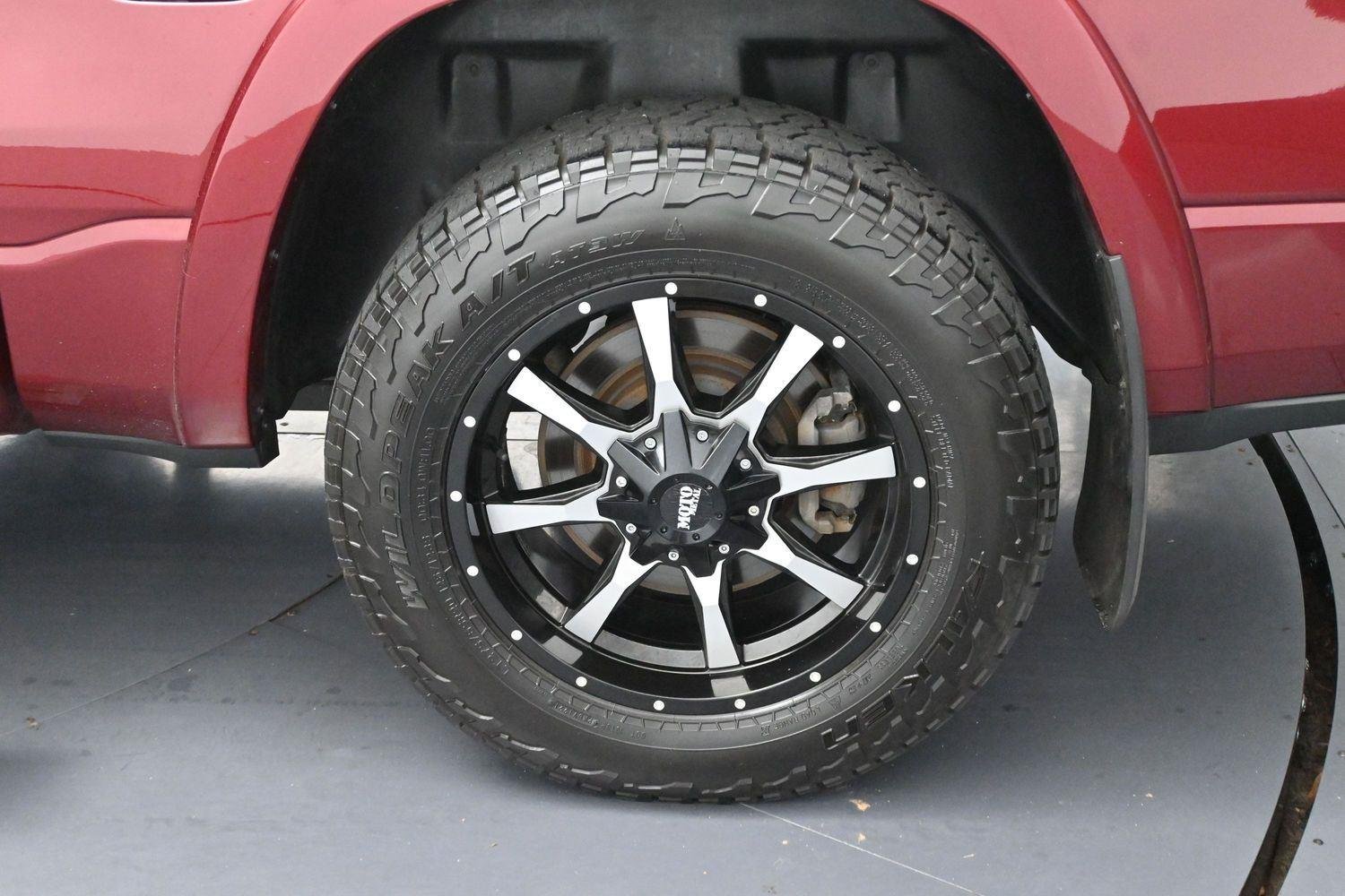 Used 2021 Delmonico Red Pearlcoat Ram Laramie image 37