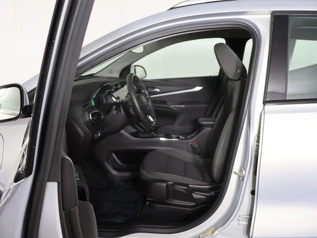 Used 2023 Silver Chevrolet LT image 26