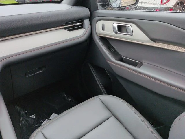 New 2027 Blue Ford 4DR RWD ACTIVE image 19