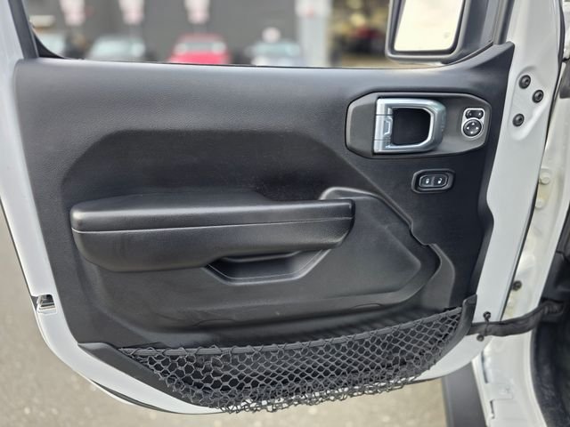 Used 2021 White Jeep Unlimited Rubicon image 20