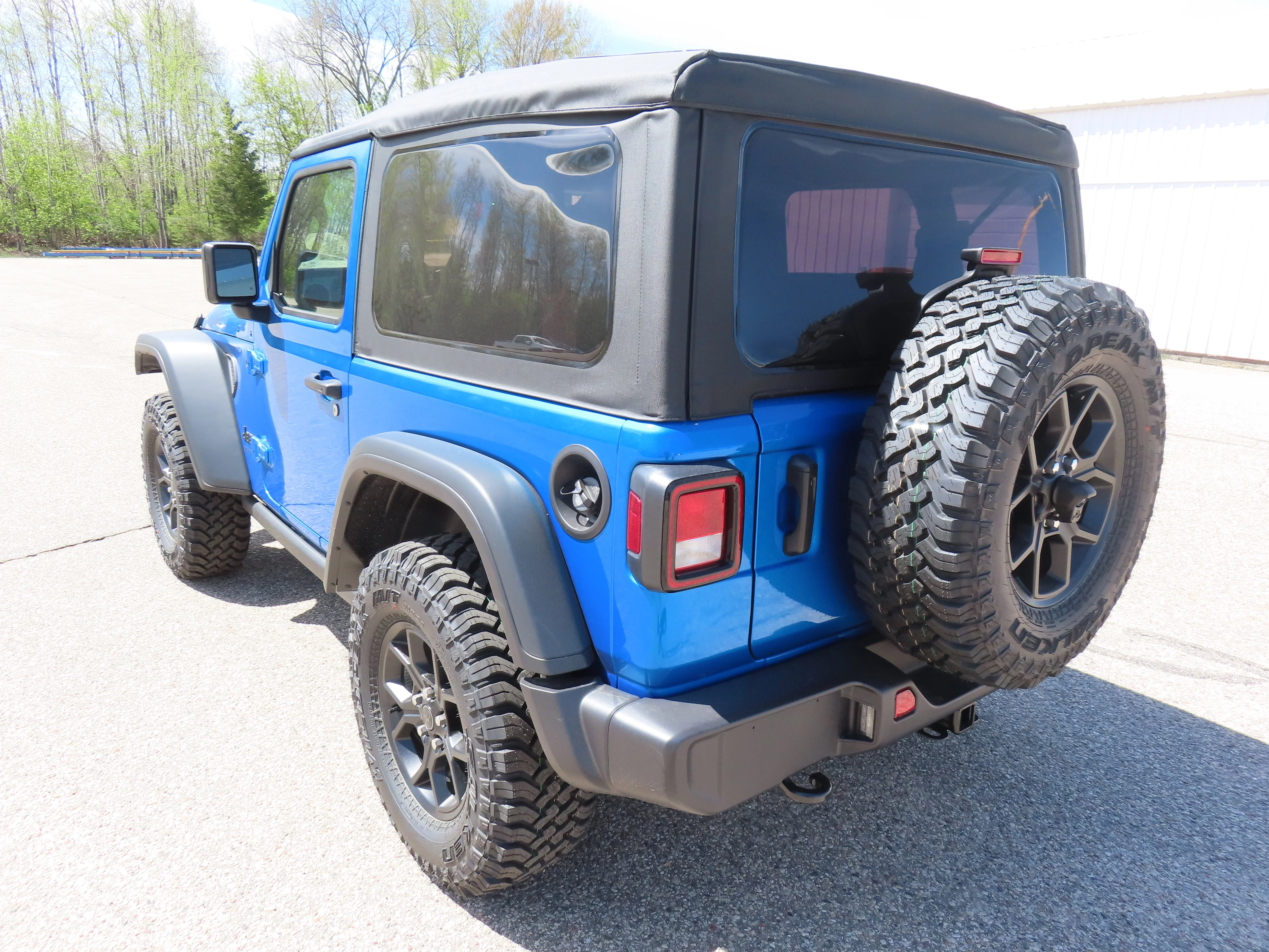 New 2026 Hydro Blue Pearl-Coat Exterior Paint Jeep Willys image 6