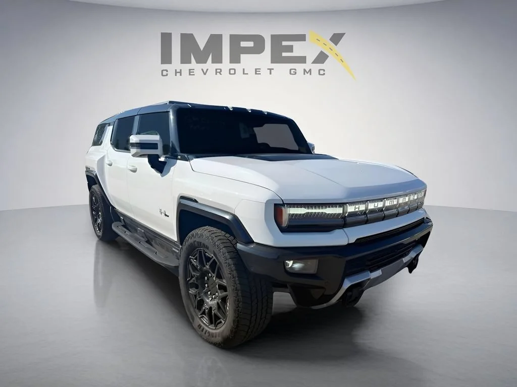 Used 2025 Interstellar White GMC 2X image 5