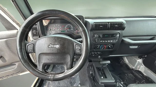 Used 2006 Silver Jeep Unlimited image 11