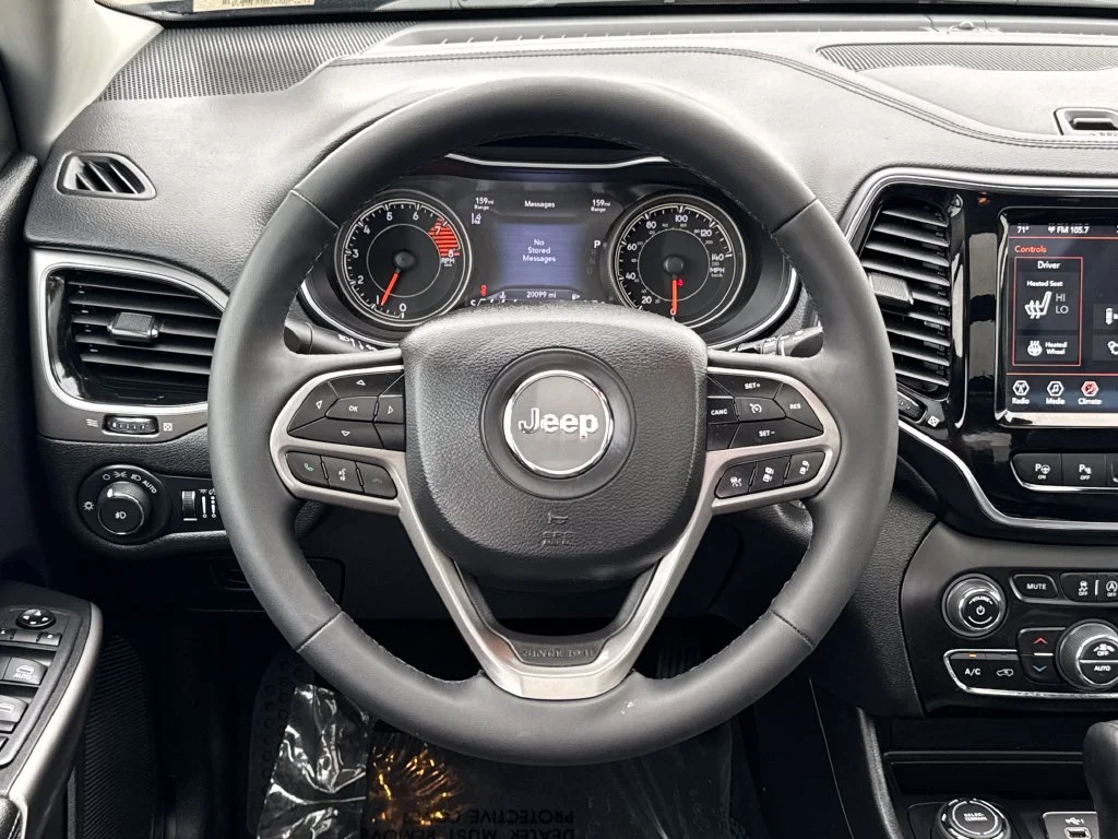 Used 2022 Black Jeep Limited image 12