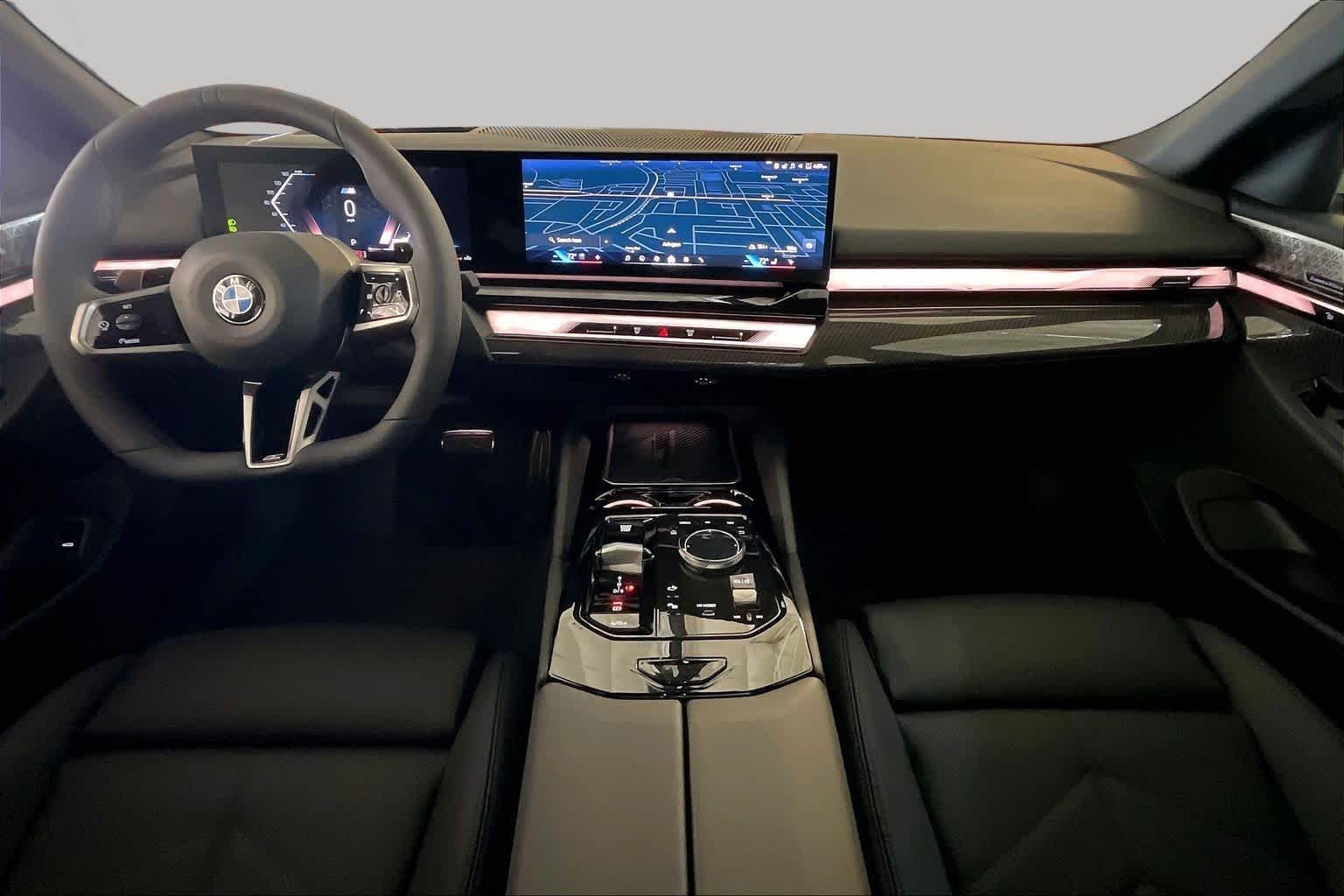 New 2027 Mineral White Metallic BMW 530i xDrive image 5