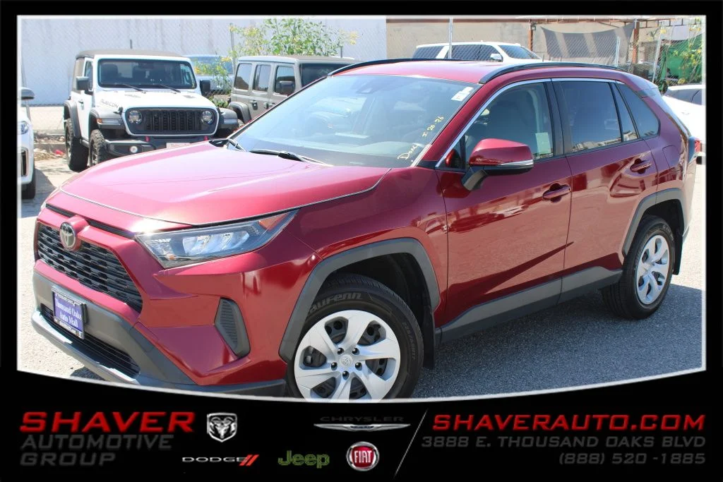2021 Toyota RAV4 LE FWD's photo