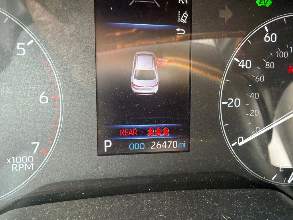Used 2025 Silver Toyota LE image 18
