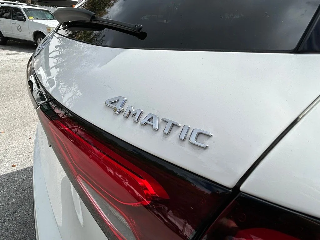 Used 2025  Mercedes-Benz GLC 300 image 37