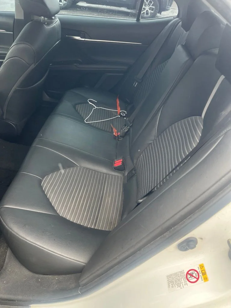 Used 2018 White Toyota SE image 7