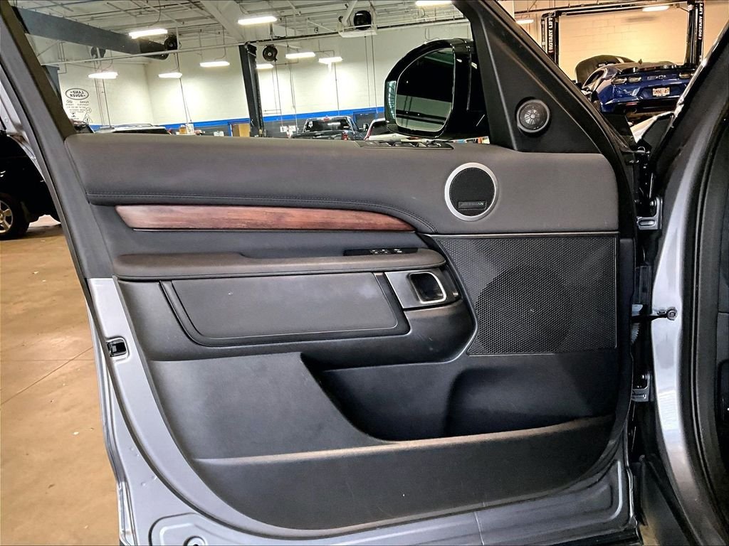 Used 2020 Gray Land Rover HSE image 9