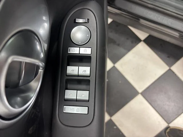 2026 Hyundai IONIQ 9 SE - Photo 13