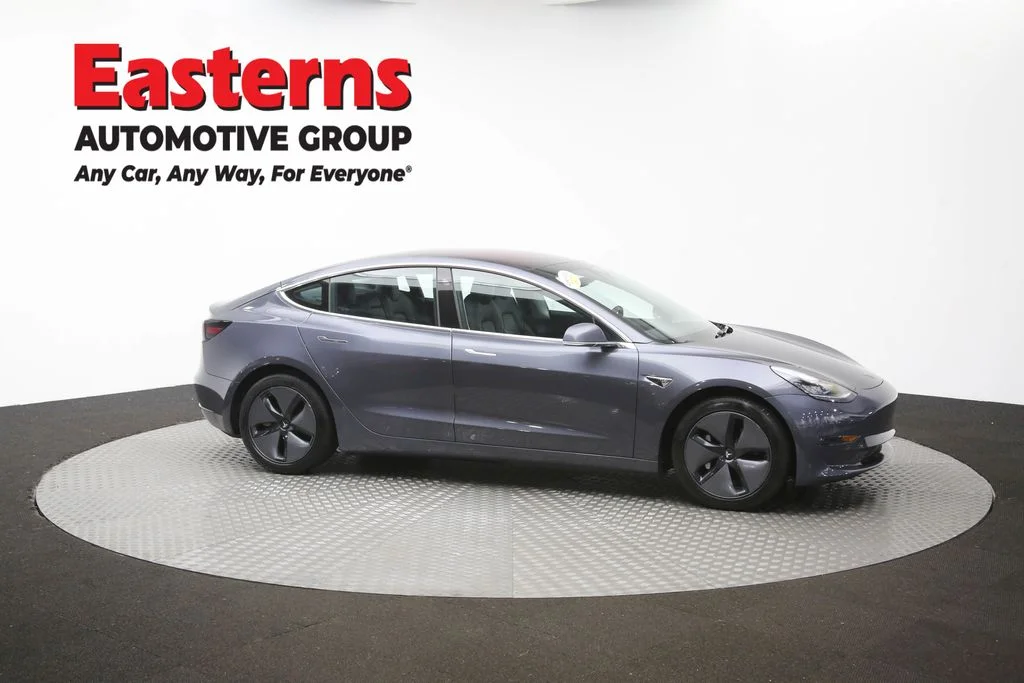 Used 2018 Gray Tesla Long Range image 43