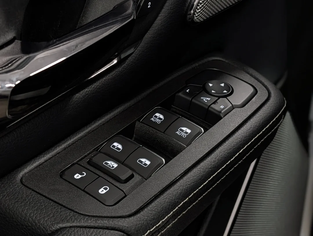 New 2027 Silver RAM Rebel - - Rebel X Pkg - Level 2 Grp - Pano Sunroof - Harman/Kardon Audio & More! image 13