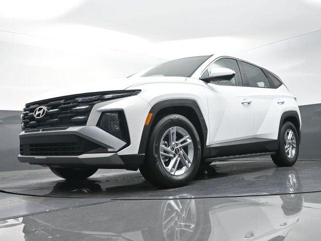 New 2026 White Hyundai SE FWD image 80