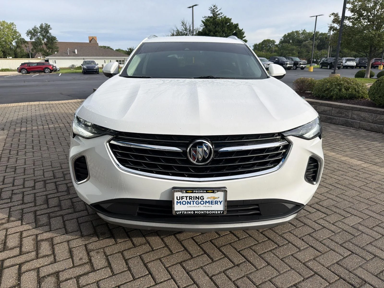 Used 2021 SUMMIT WHITE Buick Preferred image 8
