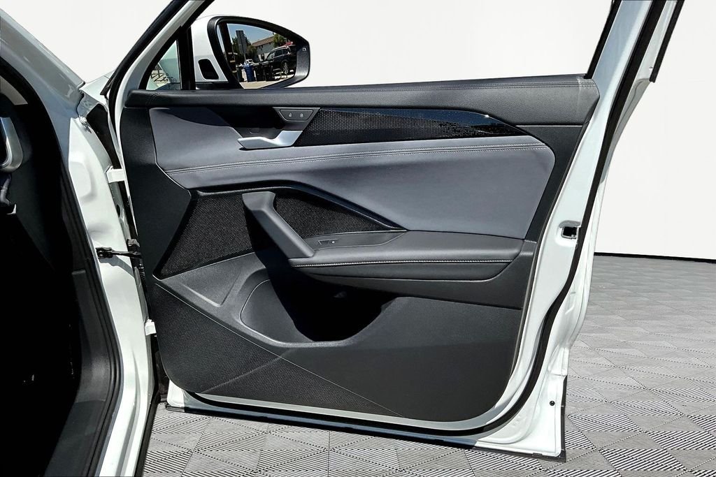 New 2026 White Volkswagen 2.0T SE image 29