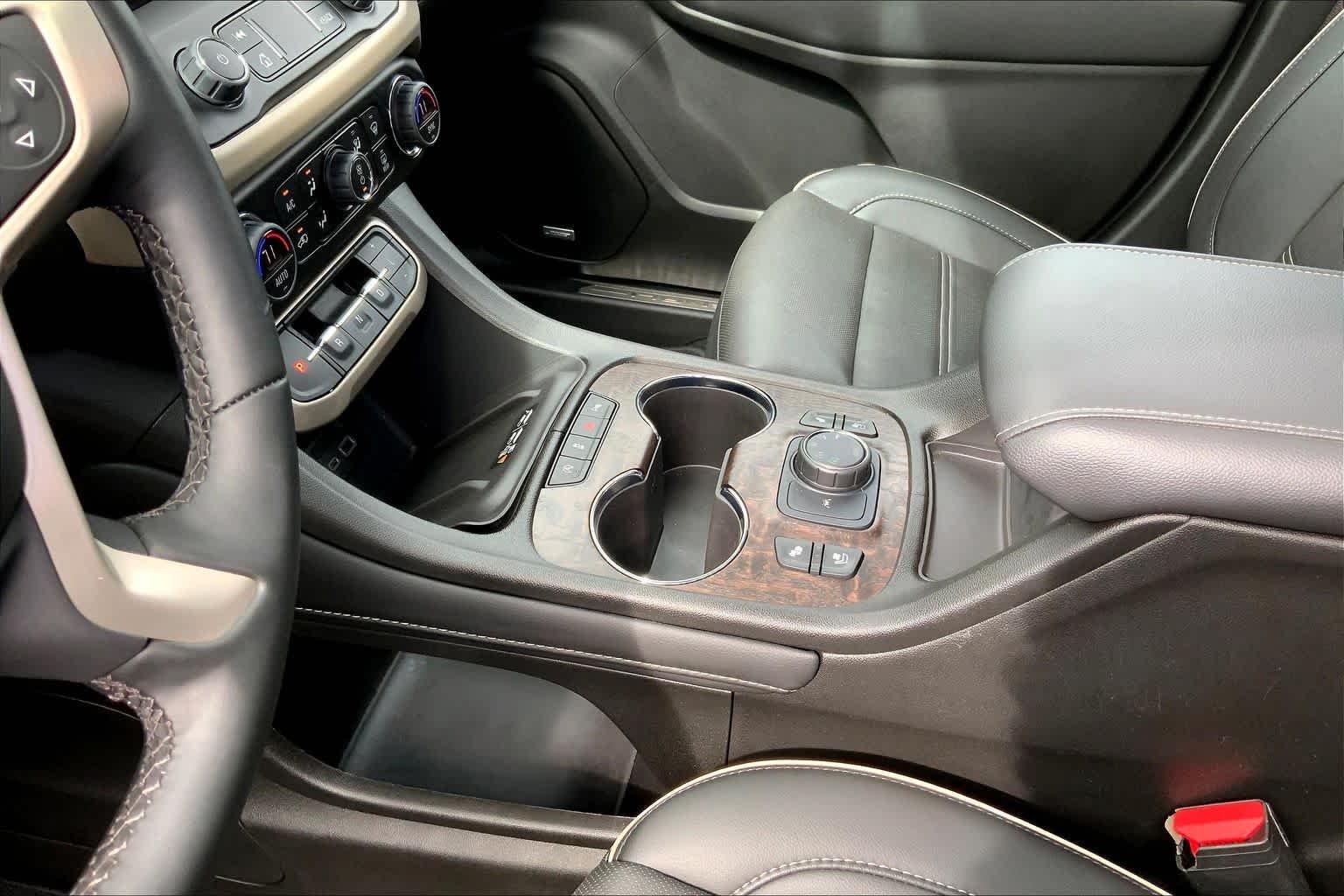 Used 2023 EBONY TWILIGHT METALLIC GMC Denali image 15