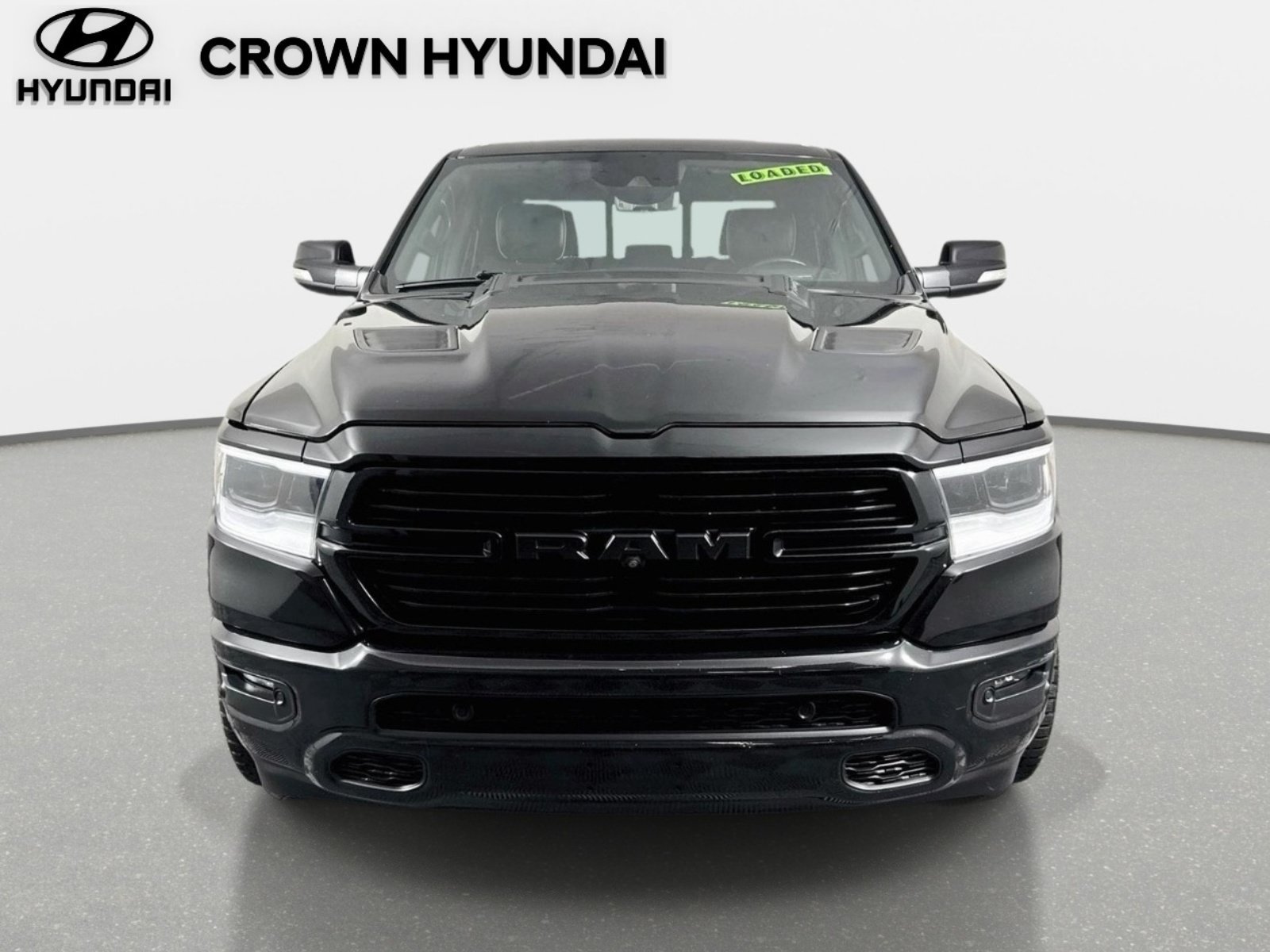 Used 2021 Diamond Black Crystal Pearlcoat Ram Laramie image 2